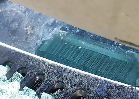 2003 GMC Yukon Sle z USA, uszkodzony, nr VIN 1GKEC13Z23J284733